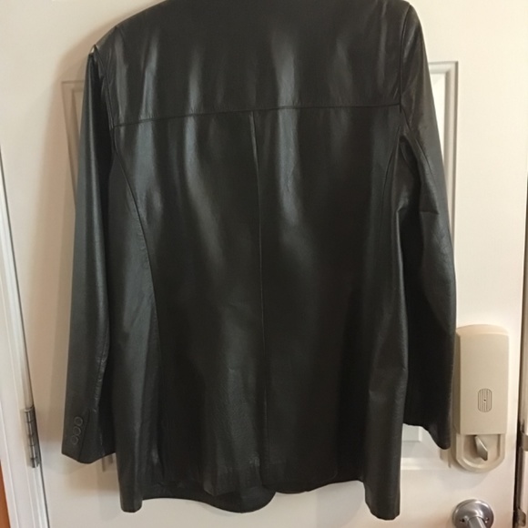 Danier dark olive green leather blazer - Picture 2 of 2